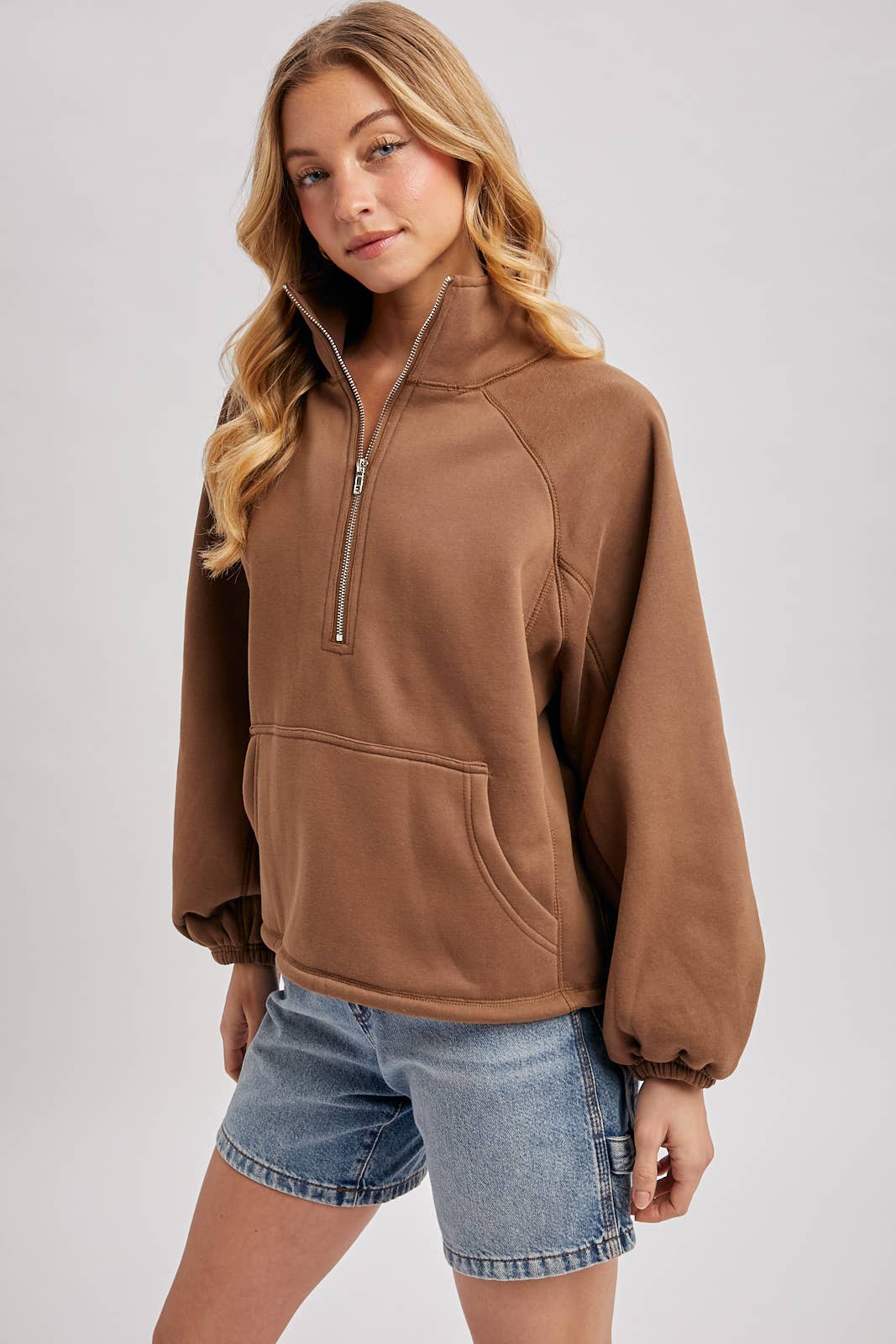 Boxy Half Zip Puller