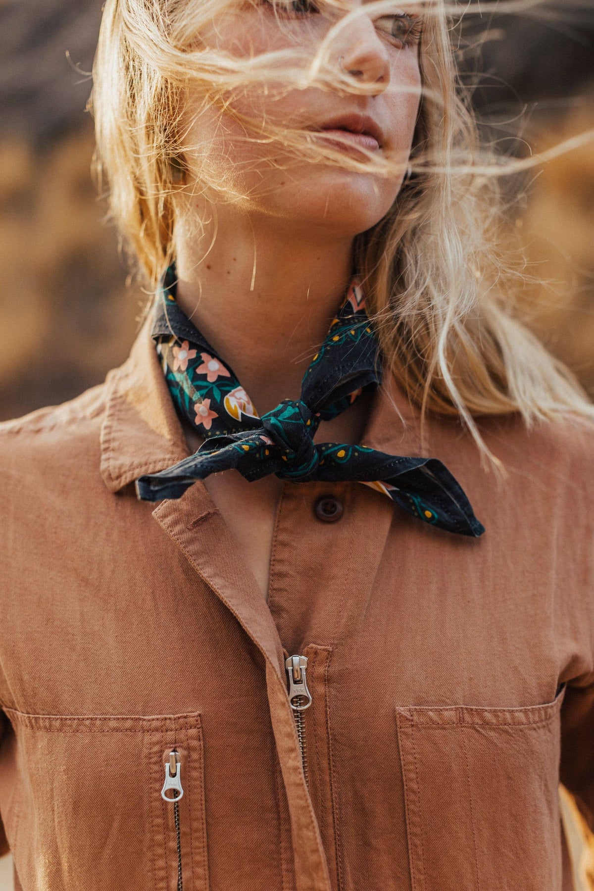 Betty Cotton Bandana – Black Floral
