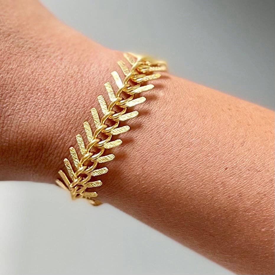 Matte Gold Fishbone Chain Bracelet