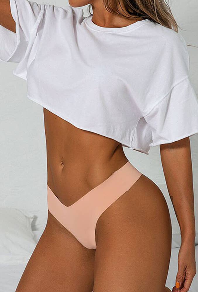 Minimal Seamless Lace Cut String