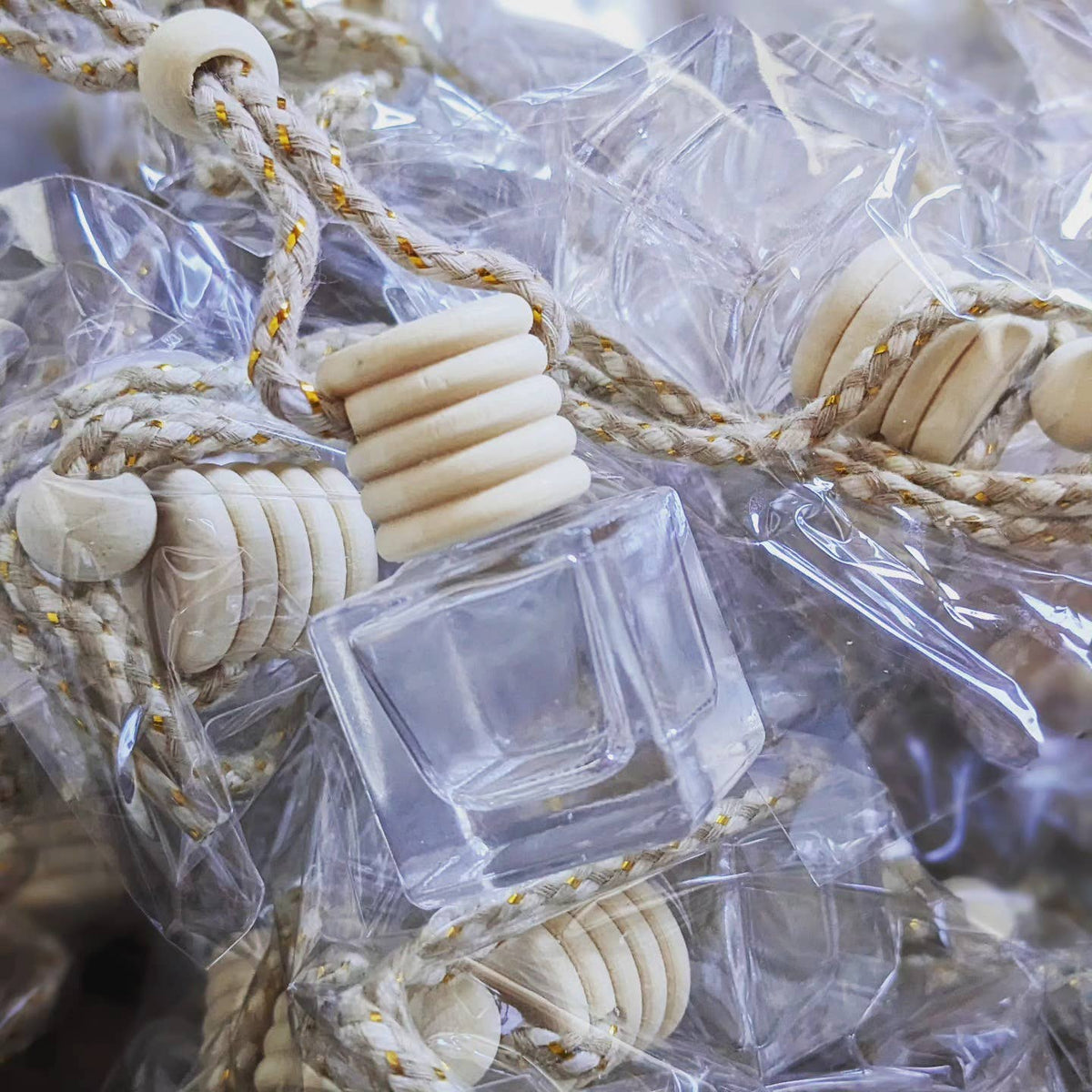 Scented Car Diffuser - Magnolia + Peony .20 oz Glass Bottle