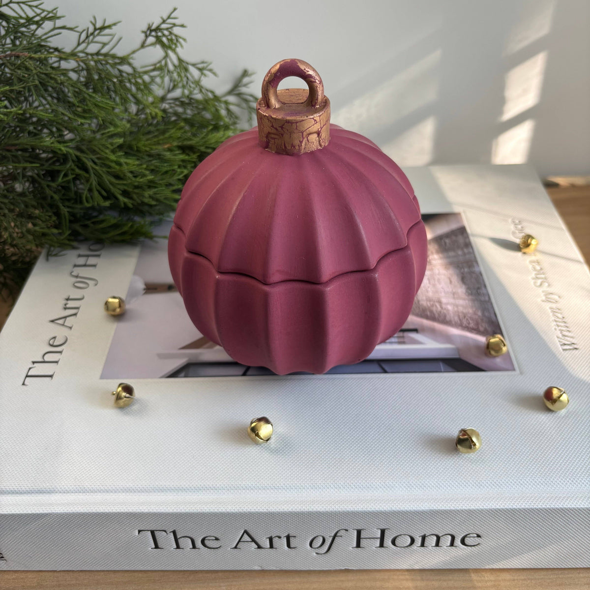 Aurora - Concrete Ornament Vessel