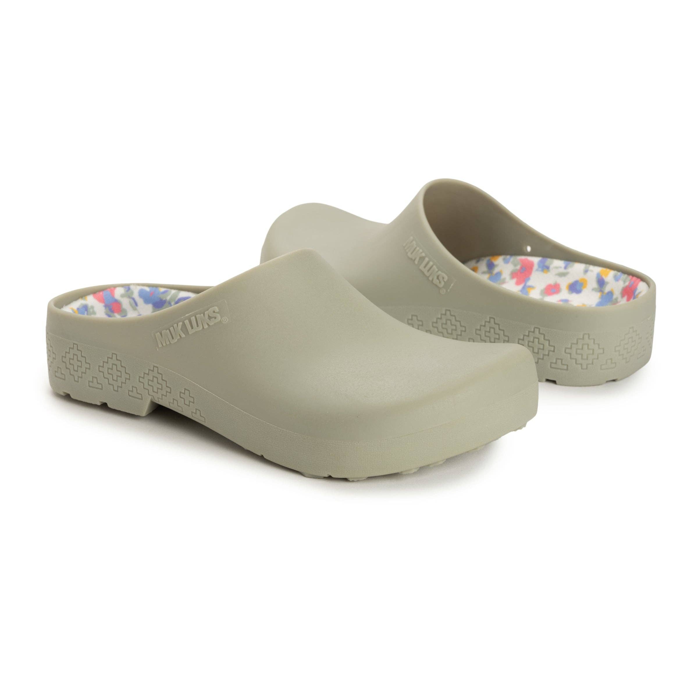 MUK LUKS Women's Spring Garden Clog via Glove Set