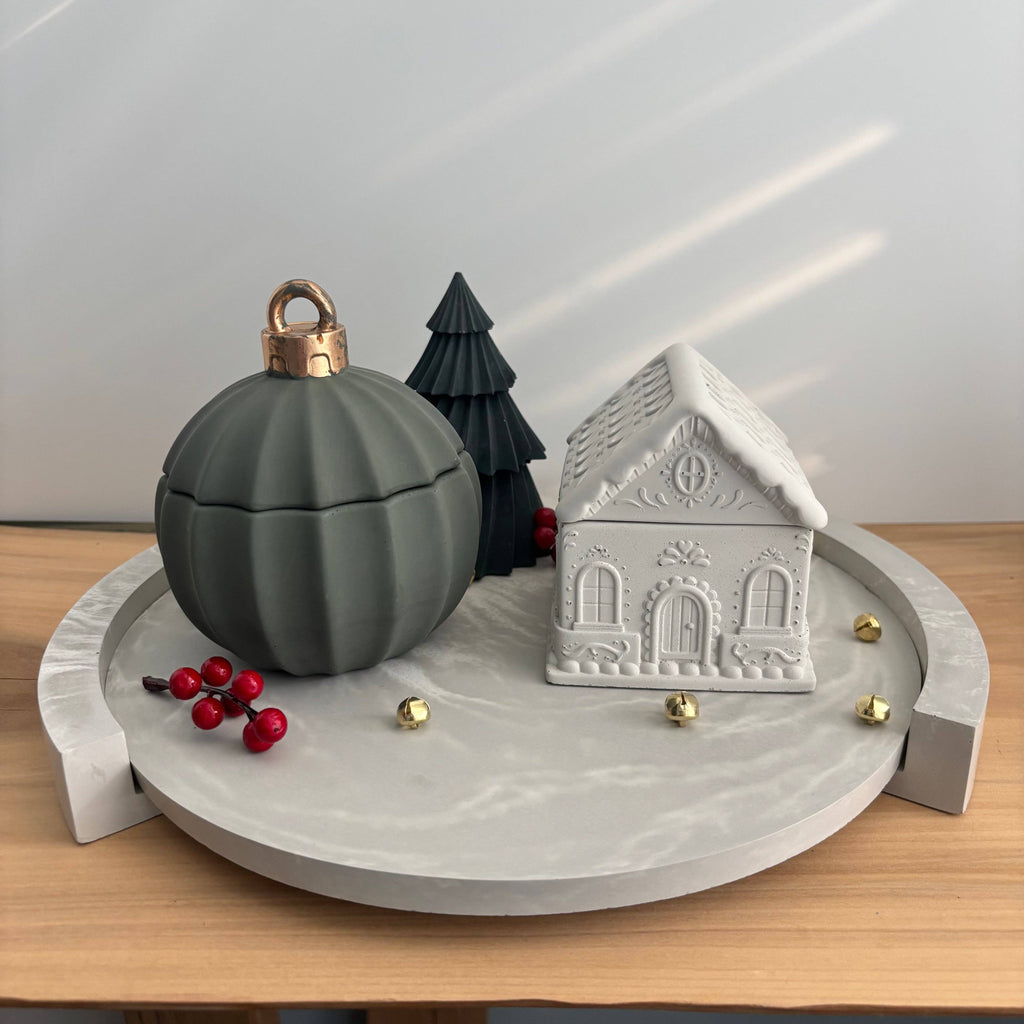 Aurora - Concrete Ornament Vessel