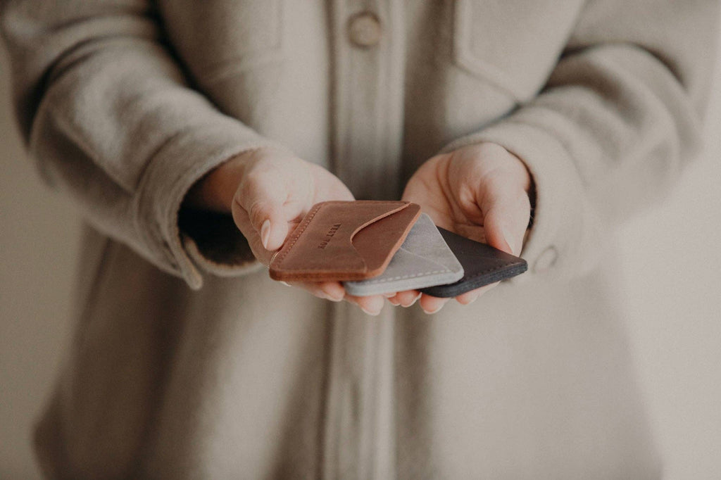 Ella Sidekick Leather Card Holder