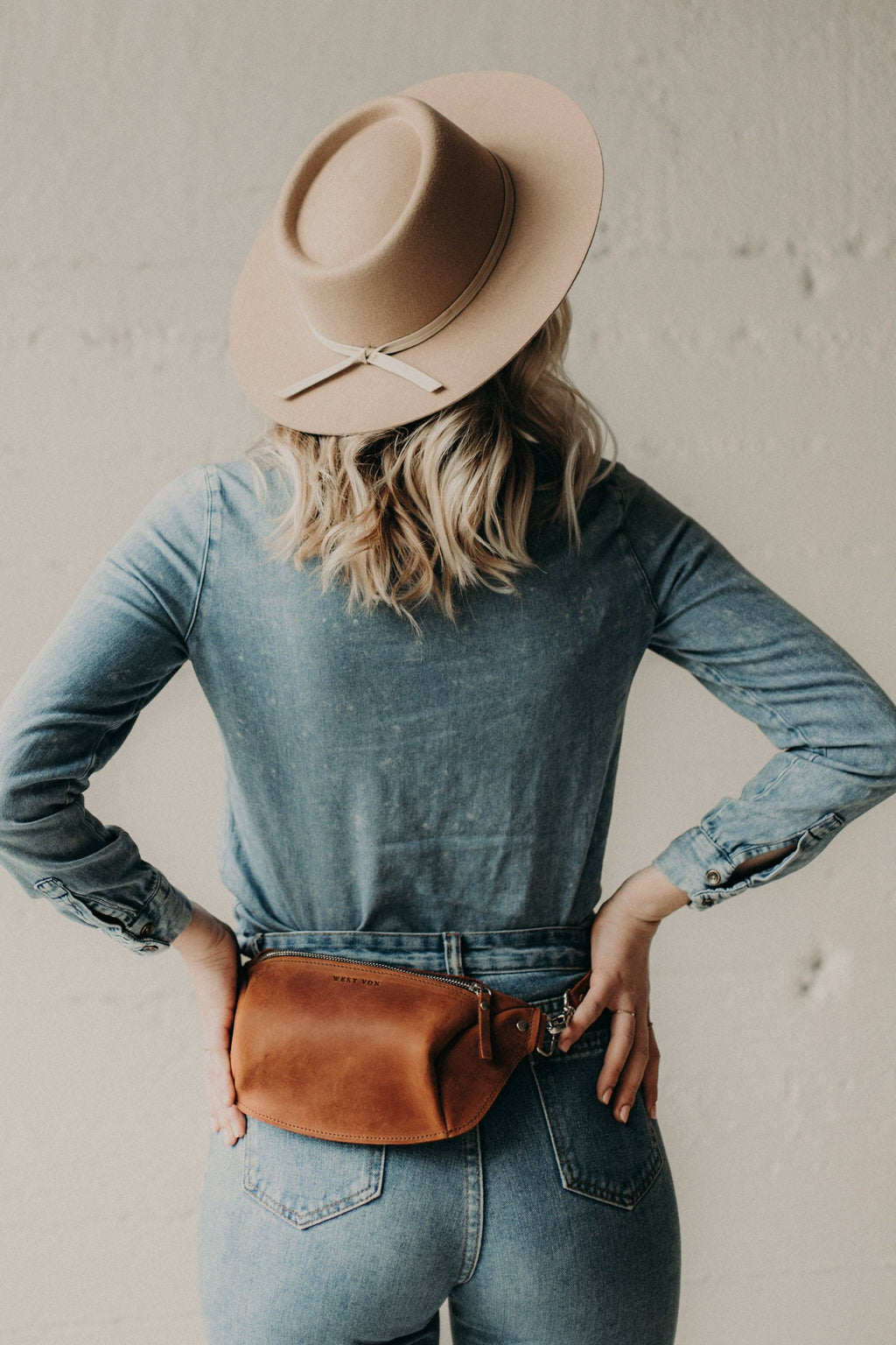 Ella Essential Leather Sling Bag