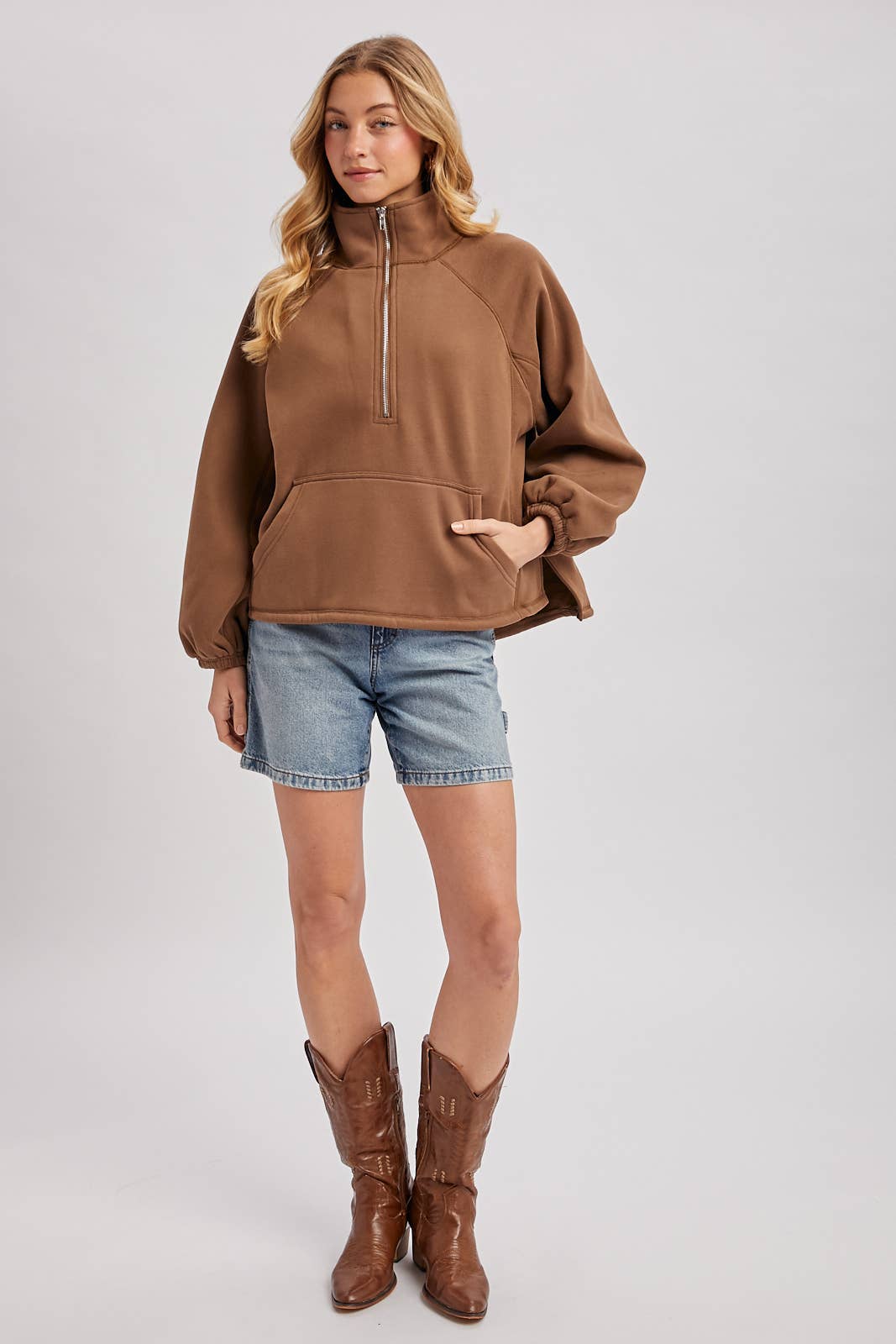 Boxy Half Zip Puller