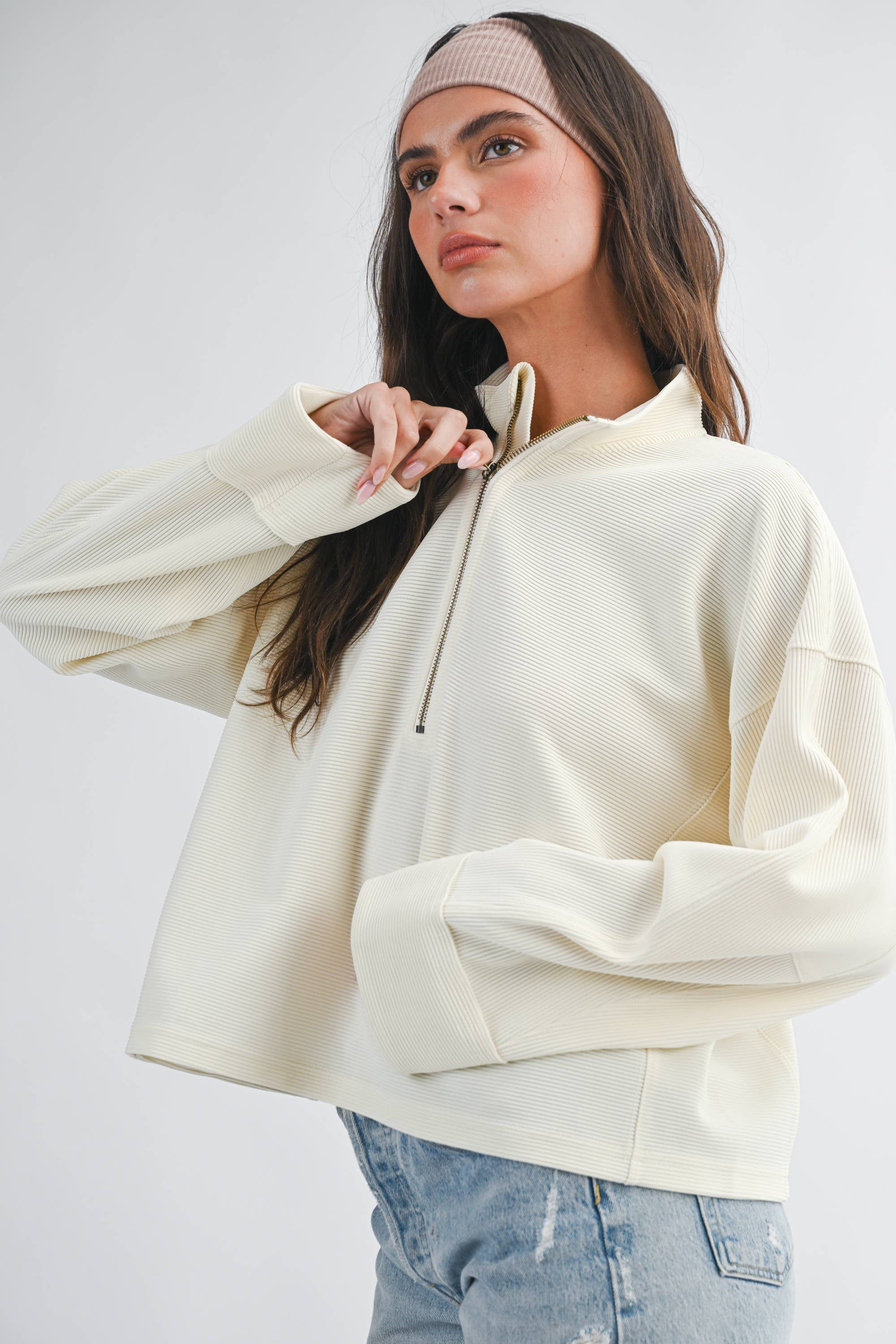 Ribbed Half Zip Cropped Pullover