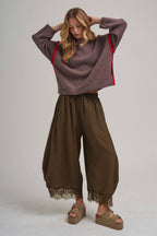 LIGHTWEIGHT BALLOON LEG PANTS WITH DELICATE LACE_JLB80092-01