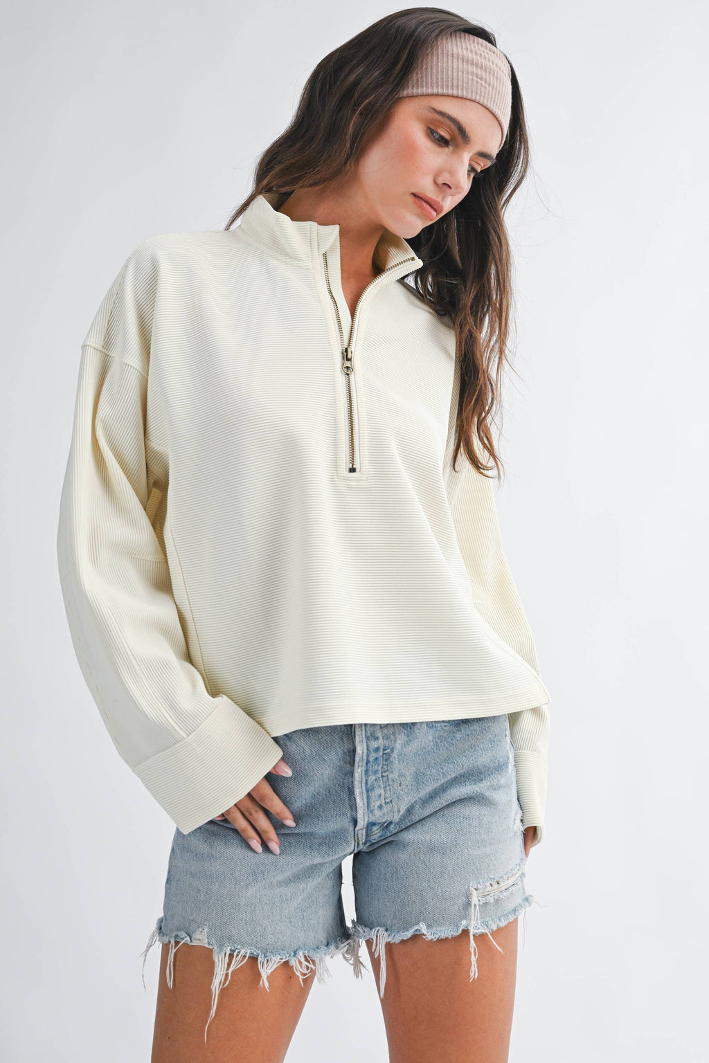 Ribbed Half Zip Cropped Pullover