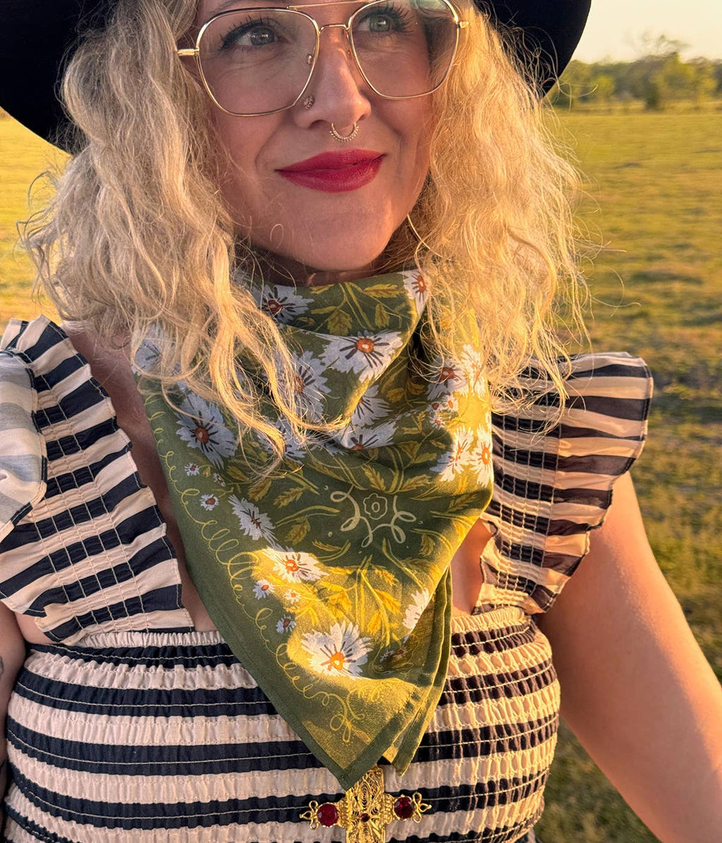 Clara 34" Wild Rag Bandana – Green & Purple