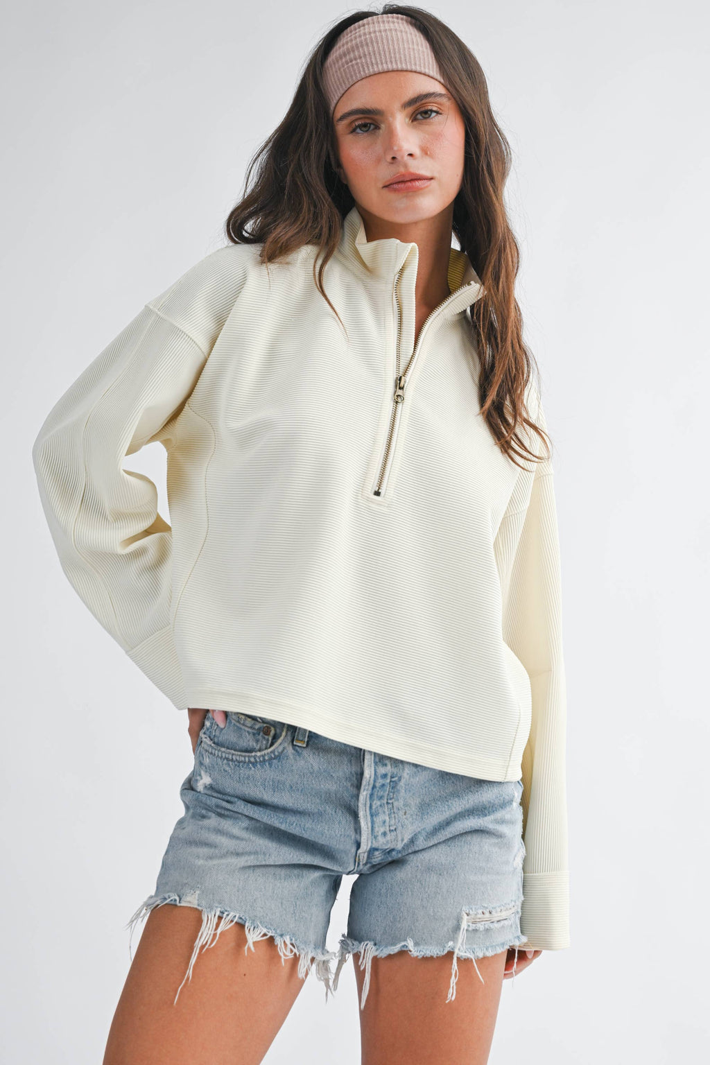 Ribbed Half Zip Cropped Pullover