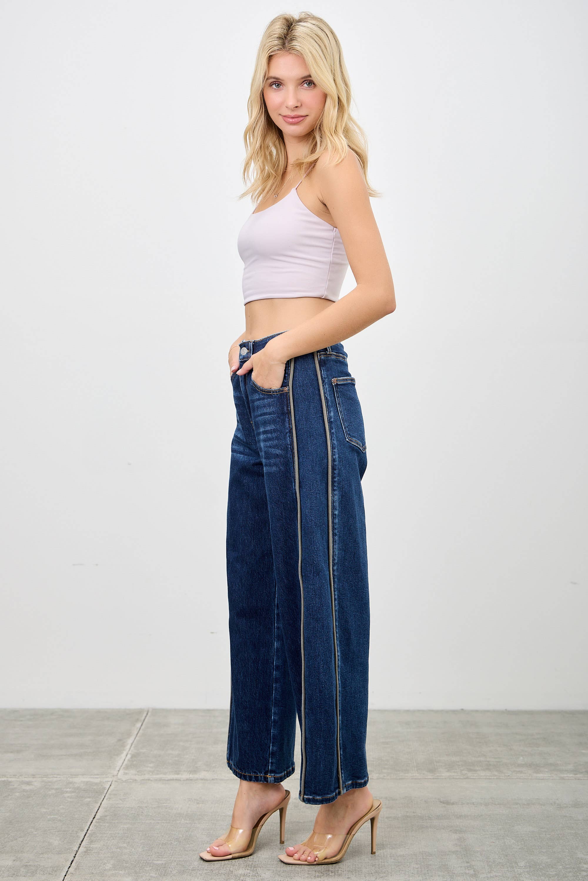 High Rise Barrel Jeans