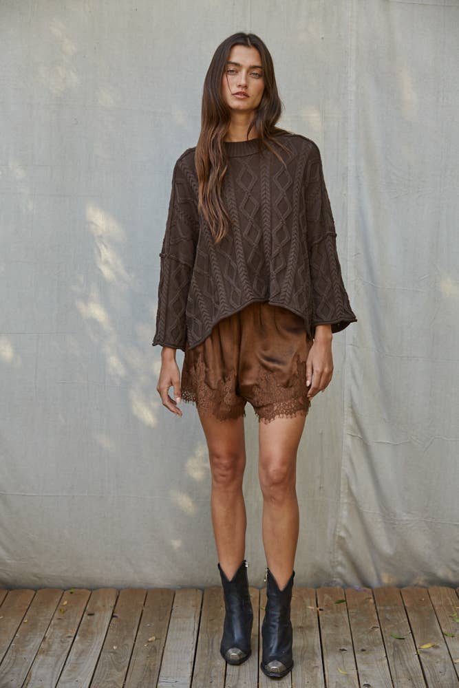 Lace Trim Woven Shorts – Pearl