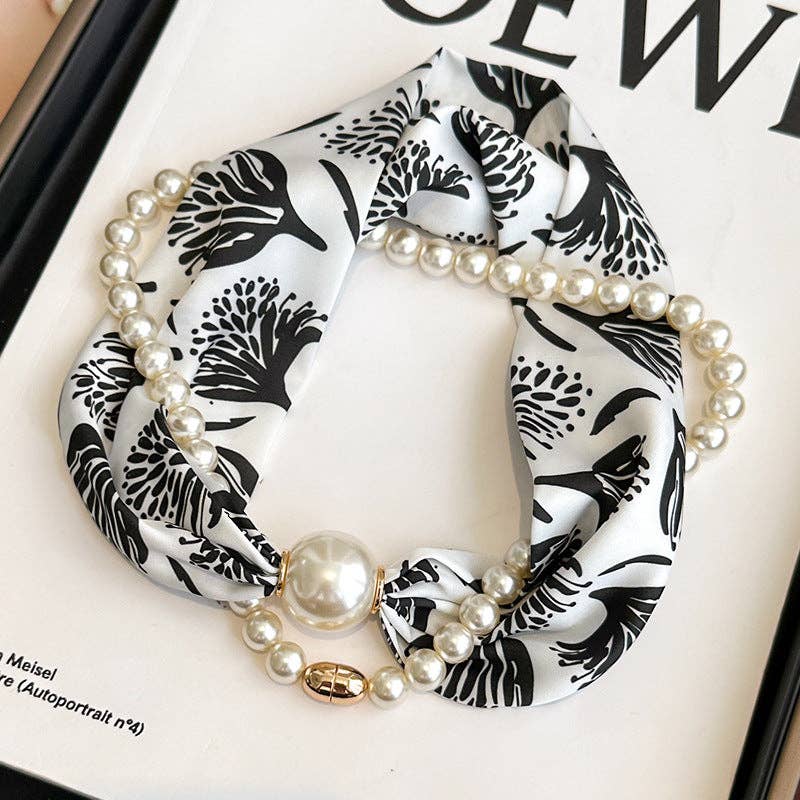 Magnetic Pearl Necklace Scarf
