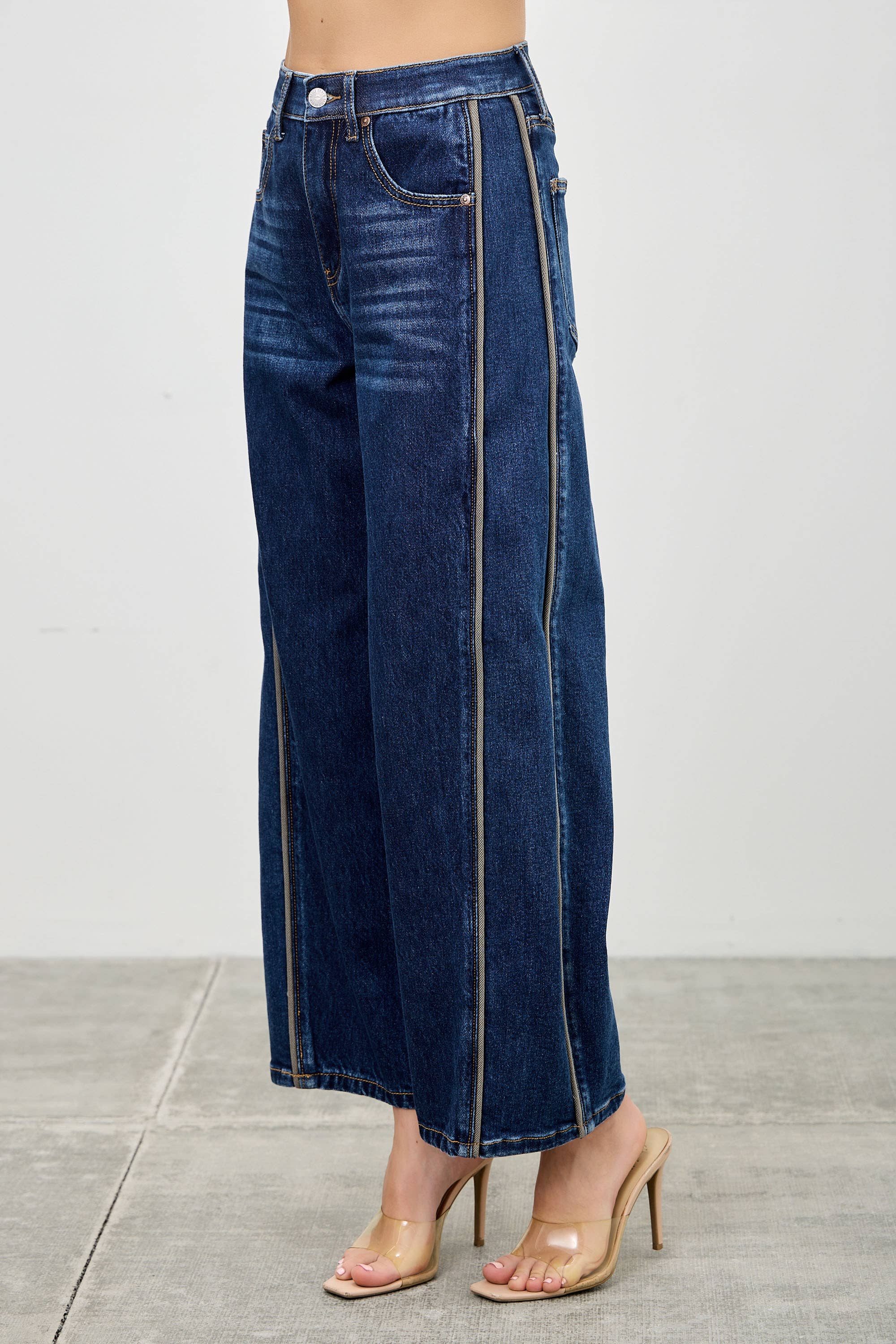 High Rise Barrel Jeans