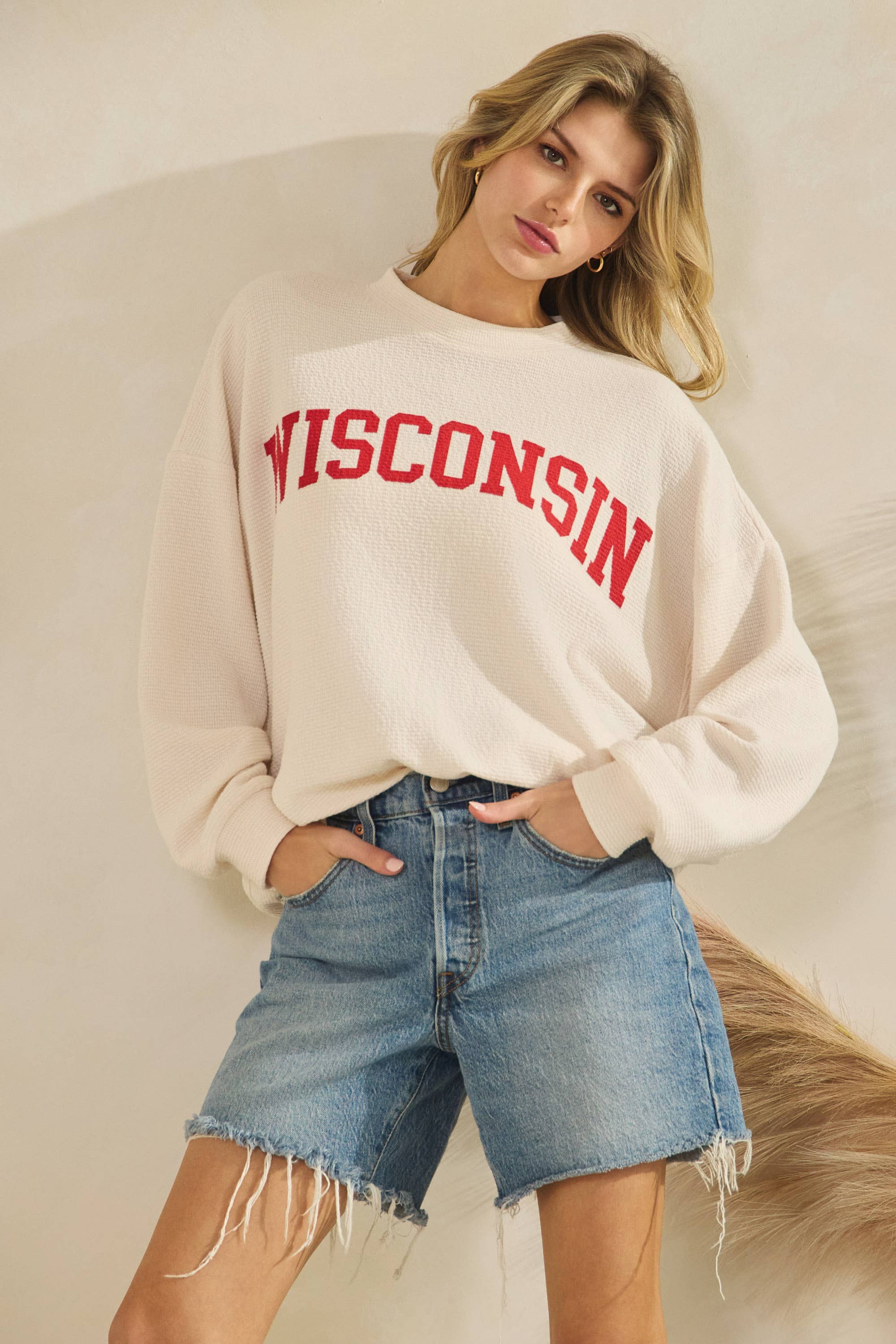 T-42123-CLOUDY KNIT WISCONSIN GRAPHIC SWEATSHIRT
