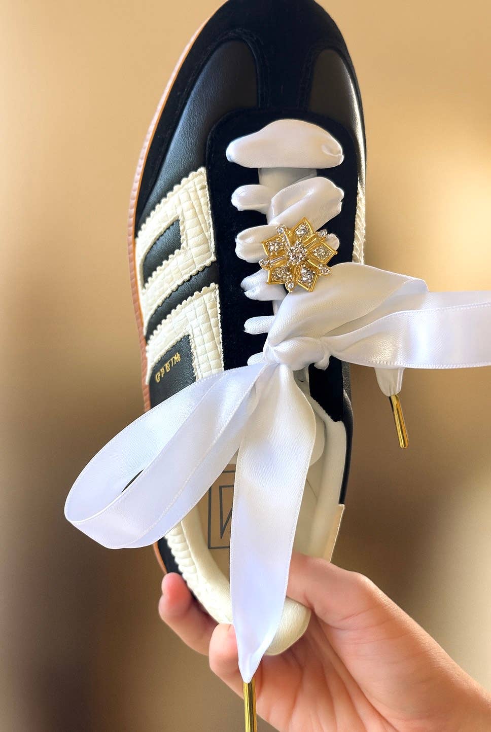 Luxe Kicks Ribbon with Rhinestone Brooch - Snow Glow White