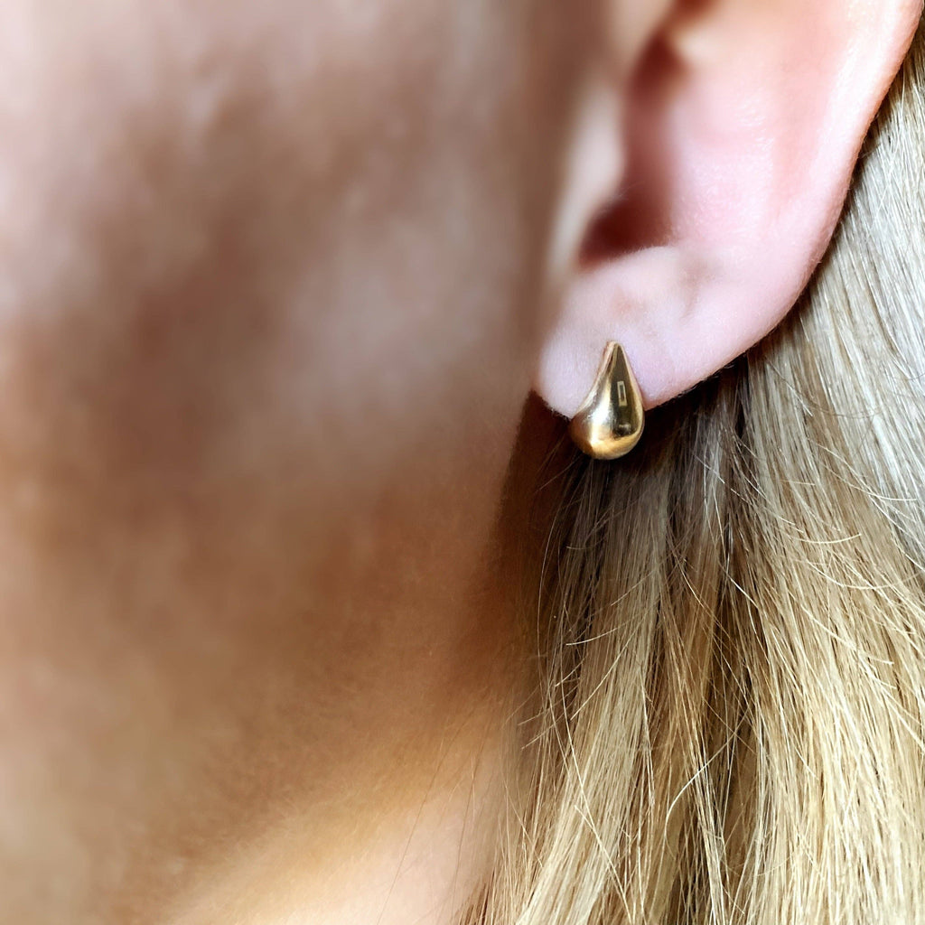 18k Gold Filled 10mm Teardrop Stud Earrings