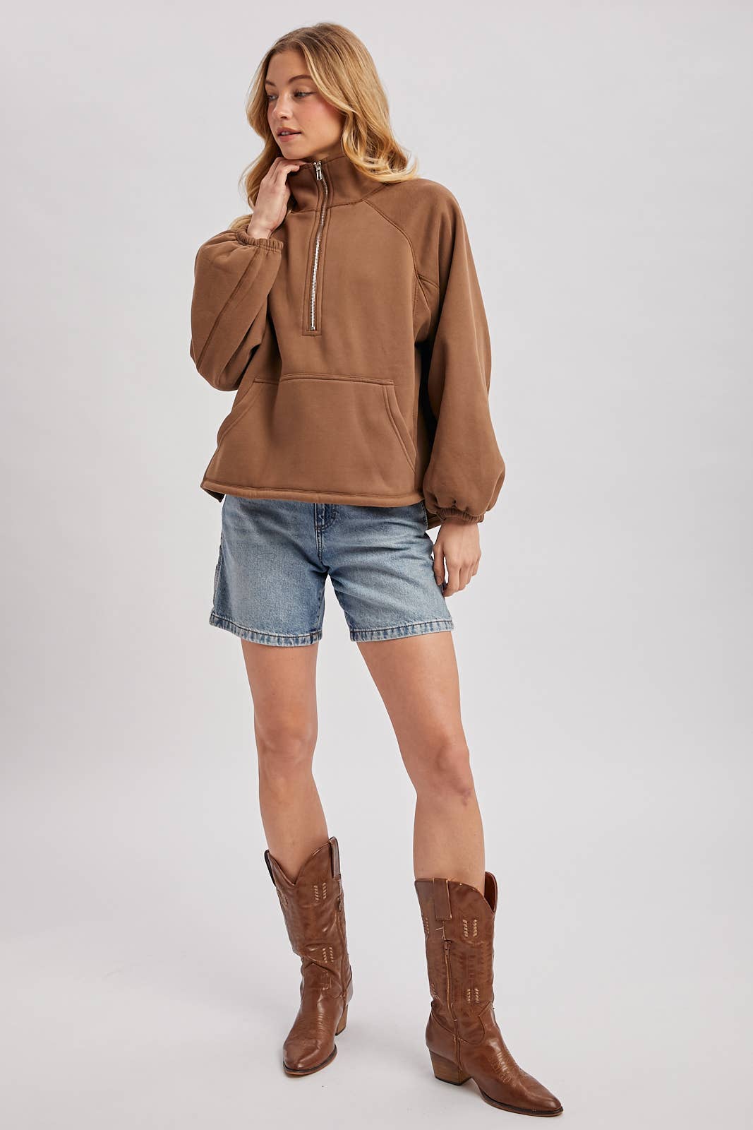Boxy Half Zip Puller