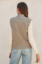 Sherpa & Puff Contrast Zip Vest- Cream Oat